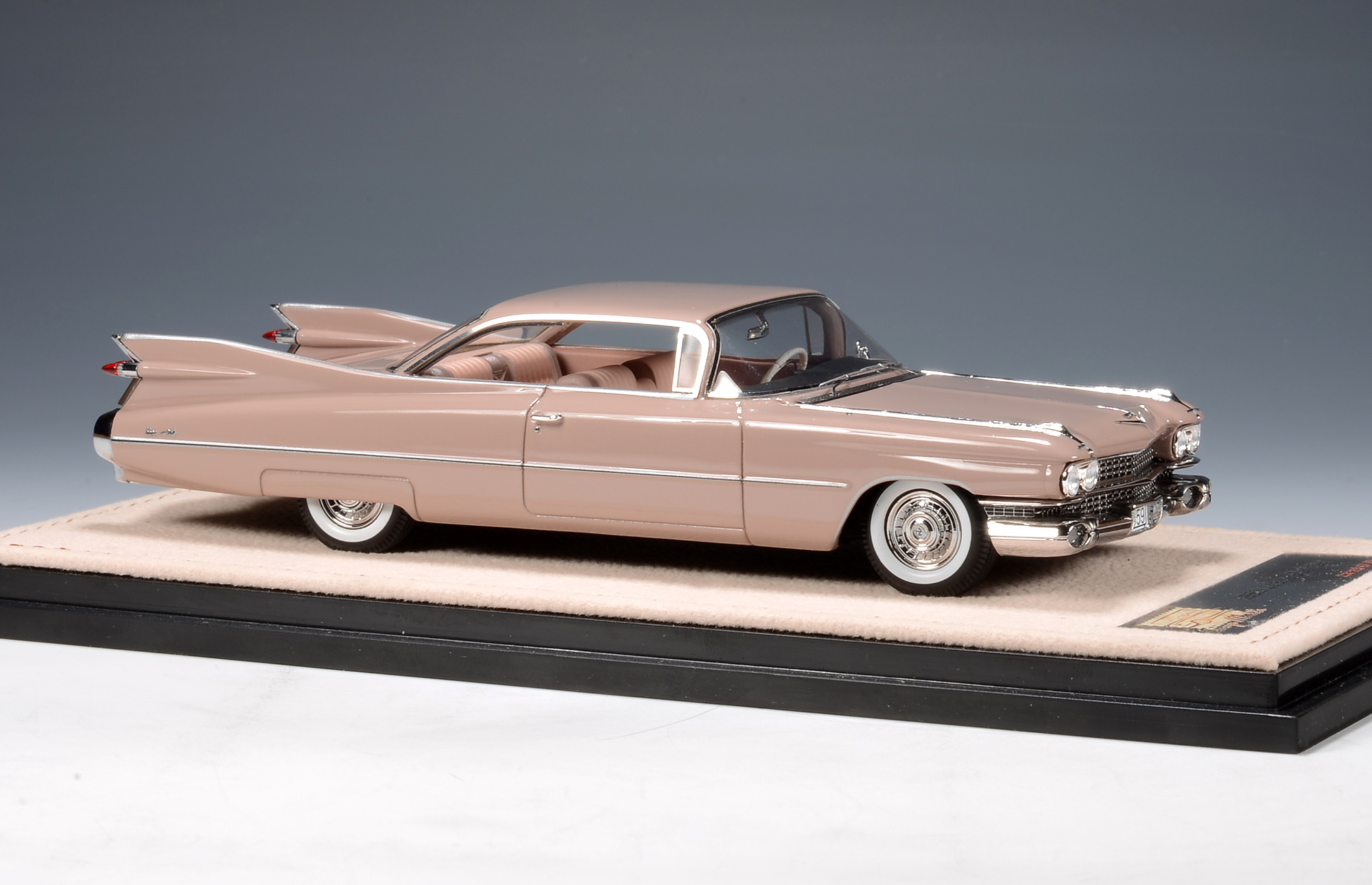 CADILLAC COUPE DE VILLE Red 1959 1/43 STAMP